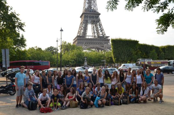 Guruppenfoto der Fahrt nach Paris im Rahmen des Ferienspaßes 2014.